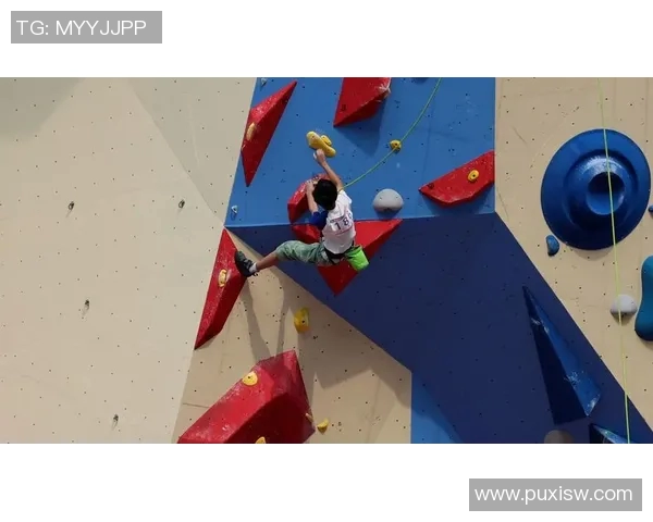 南京攀岩队的边路渗透策略与攀岩热点分析探讨