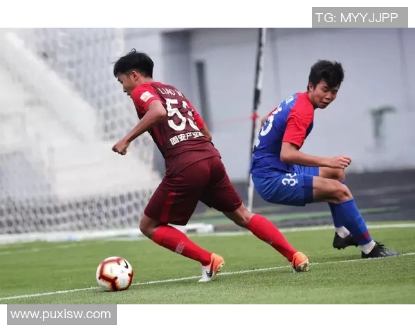 重庆足球队强势领跑联赛积分榜以52分稳居第一位置展现出色竞技状态