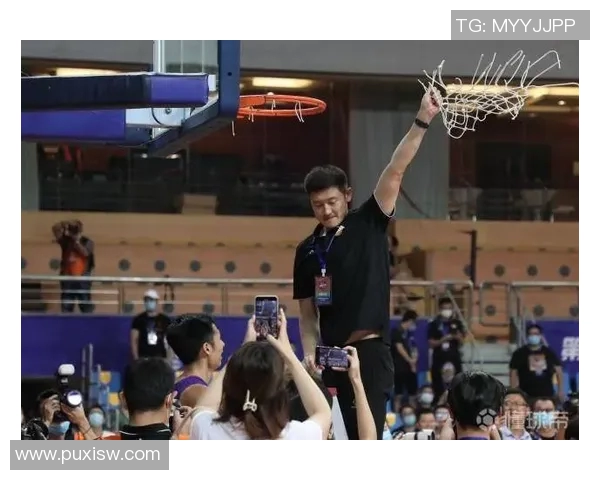 南京篮球队的转型之路：从低谷到冠军赛的辉煌蜕变与奋斗历程